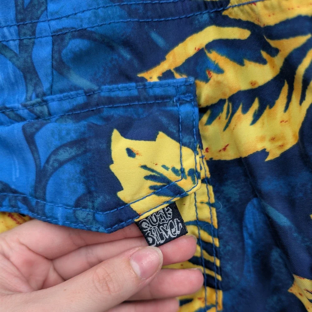 VTG Quiksilver Board Shorts Mens 35 Blue Yellow Floral Hibiscus Surf Relaxed Y2K